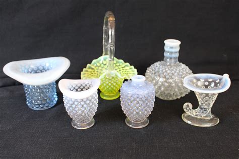 glass hobnail|fenton glass value price guide.